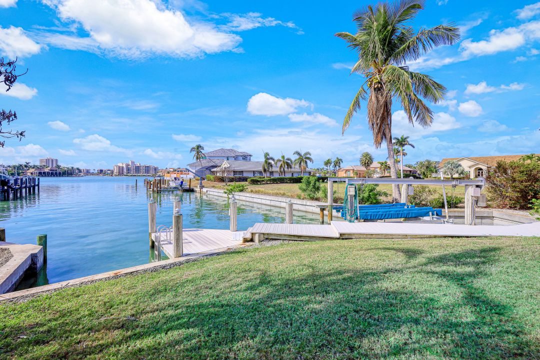 800 Arcadia Ct, Marco Island, FL 34145