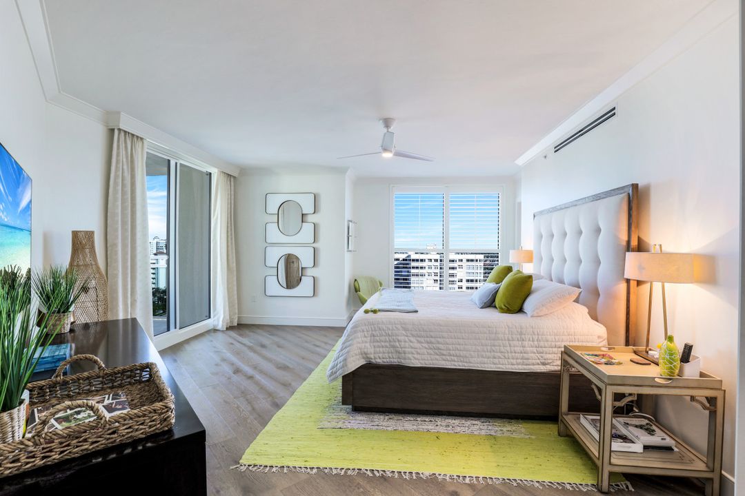 11125 Gulf Shore Dr #1001, Naples, FL 34108