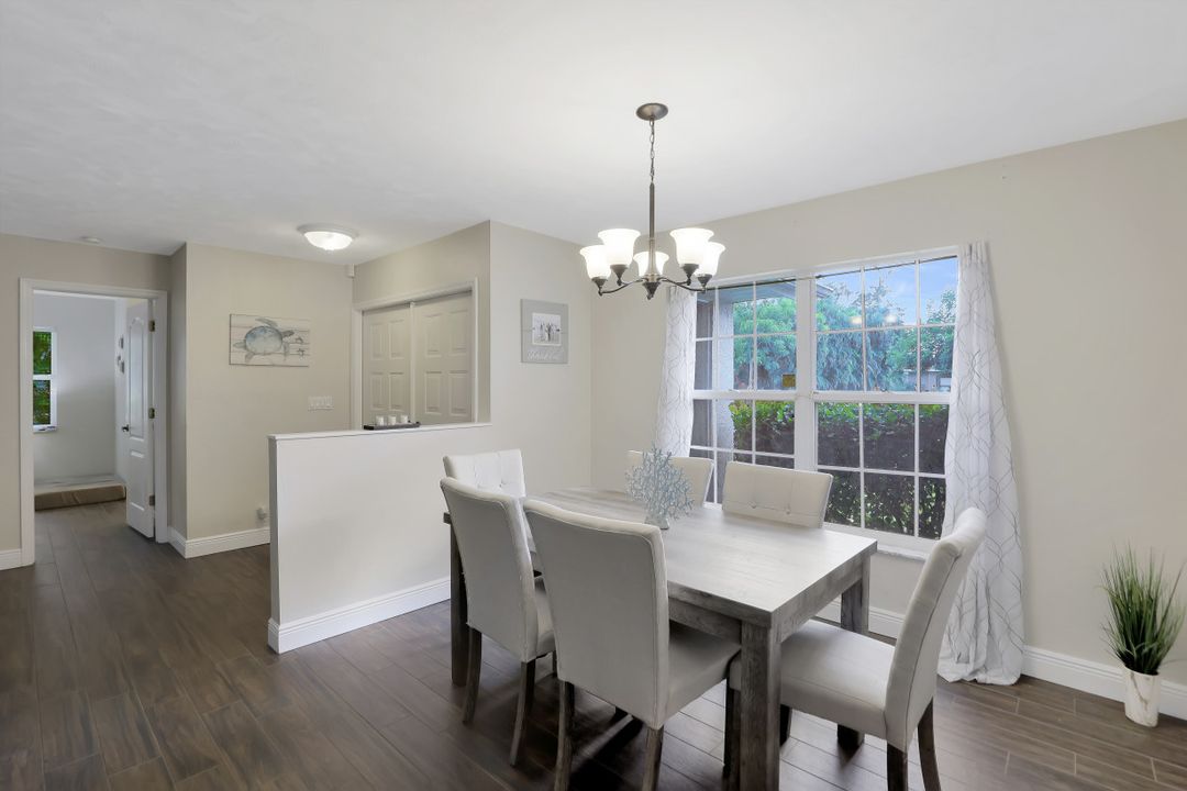 6665 Dabney St, Fort Myers, FL 33966