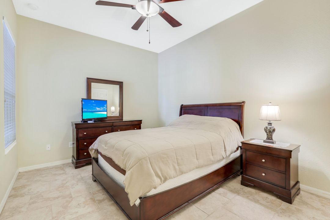 13826 Cleto Dr, Estero, FL 33928