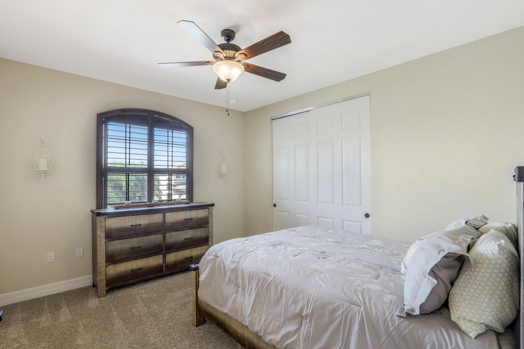 3407 Pacific Dr, Naples, FL 34119