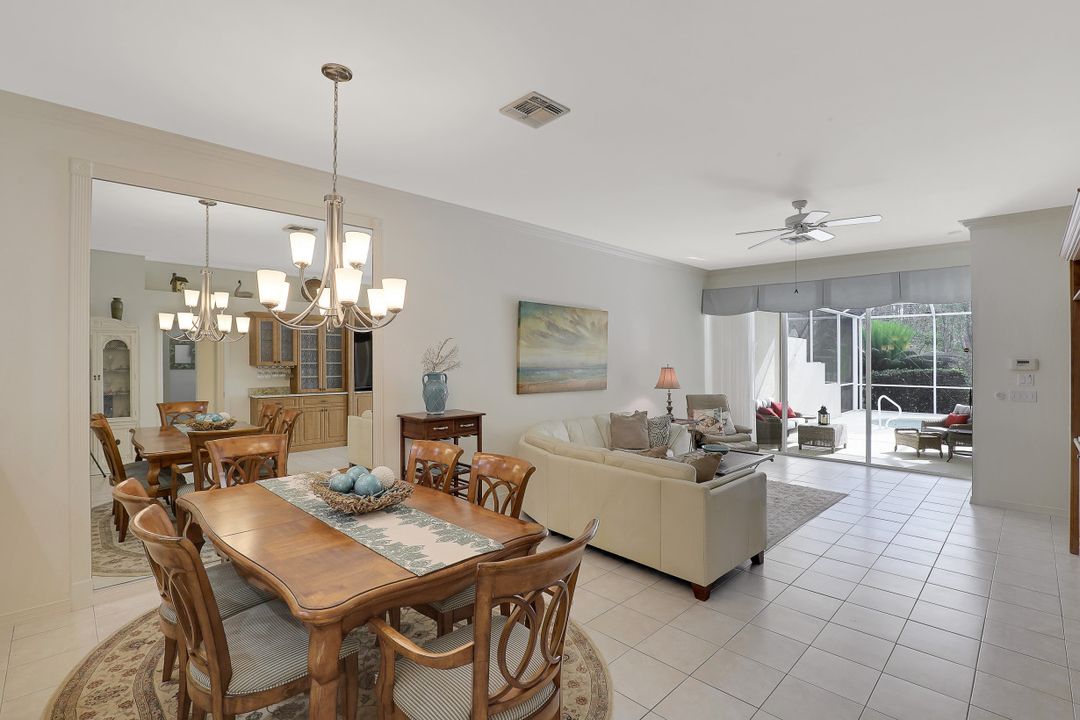 8006 Kilkenny Ct, Naples, FL 34112