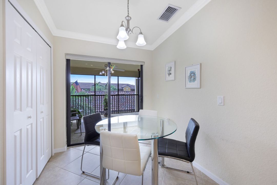 9517 Avellino Wy #2222, Naples, FL 34113