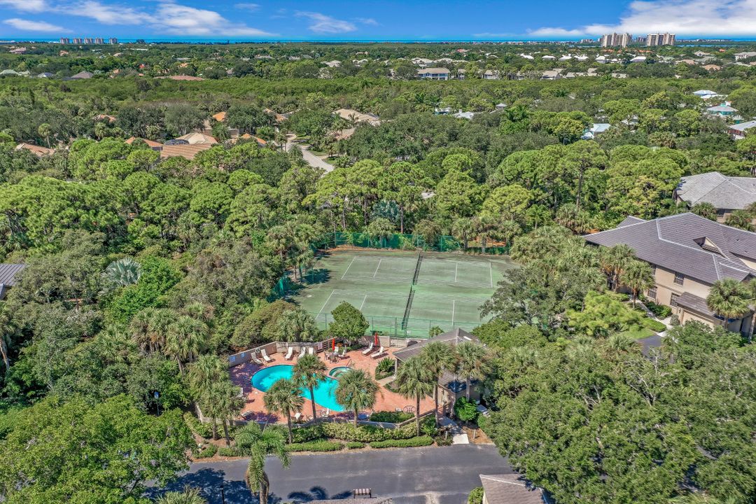 27006 Oakwood Lake Dr, Bonita Springs, FL 34134