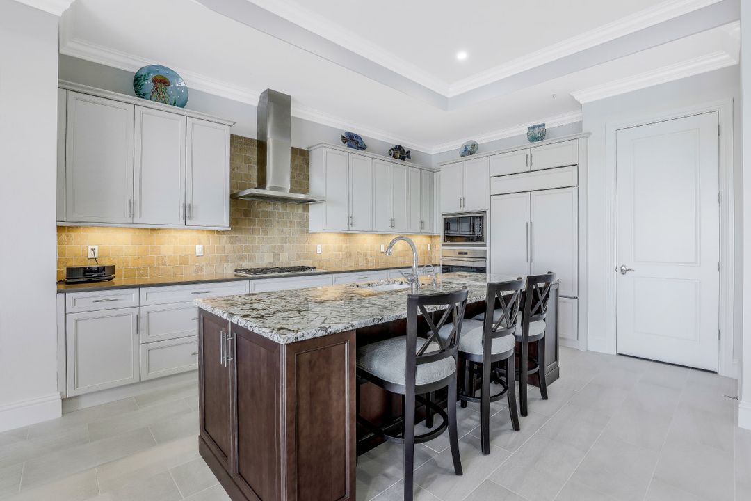 11010 Via Tuscany Ln #101, Miromar Lakes, FL 33913