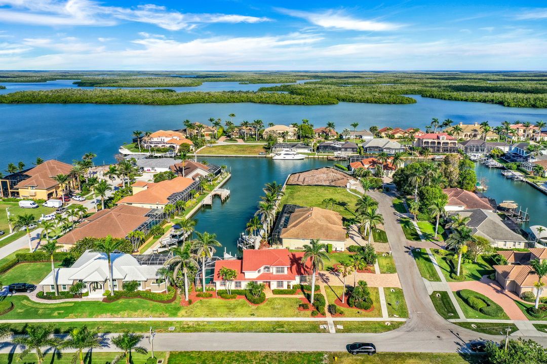 225 Dan River Ct, Marco Island, FL 34145