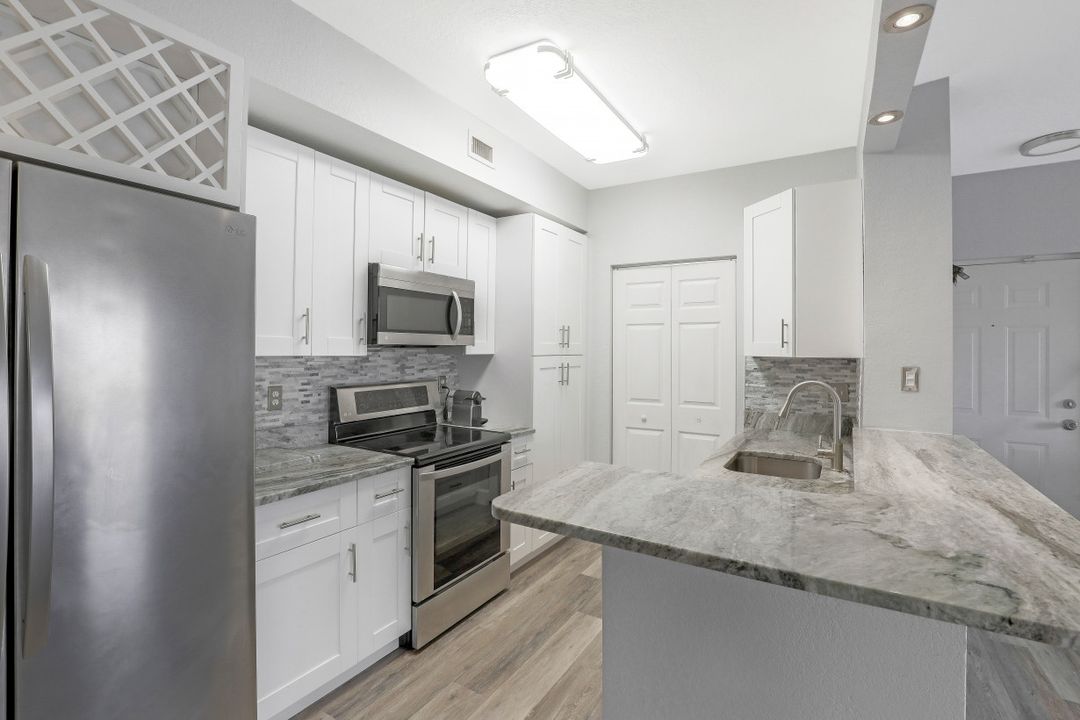 6330 Aragon Way #204, Fort Myers, FL 33966