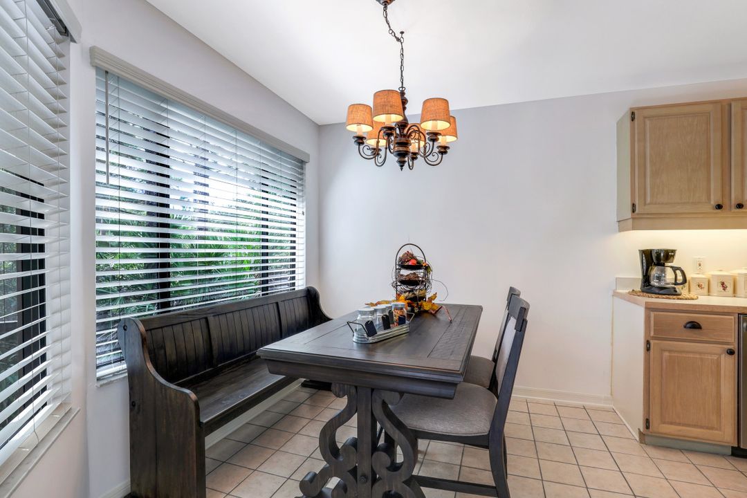 27100 Oakwood Lake Dr, Bonita Springs, FL 34134