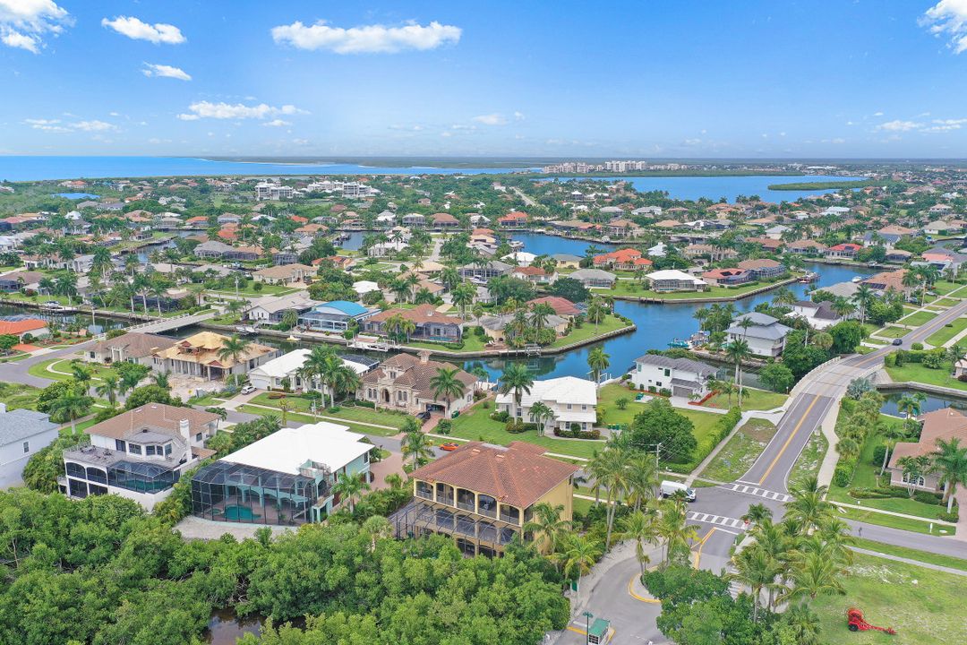500 Spinnaker Dr, Marco Island, FL 34145
