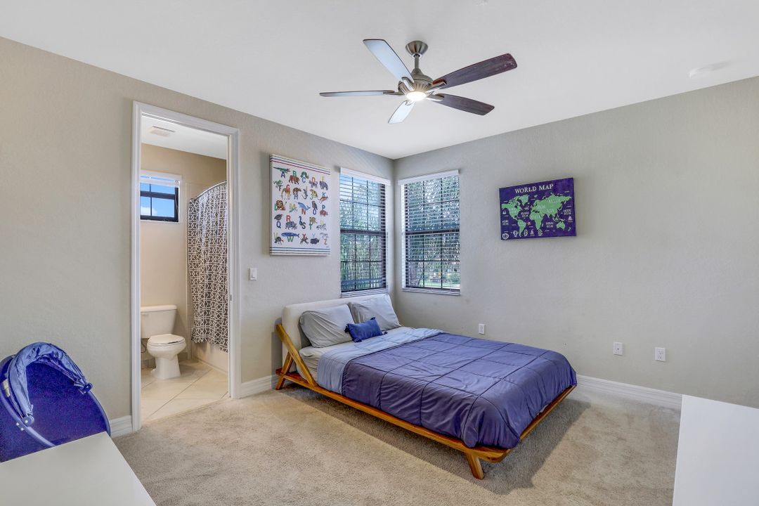 3054 Hudson Terrace, Naples, FL 34119