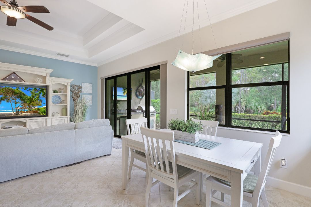 9367 Isla Bella Cir, Bonita Springs, FL 34135