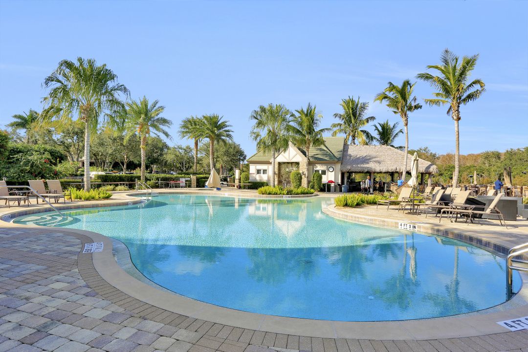 11429 Golden Eagle Ct, Naples, FL 34120