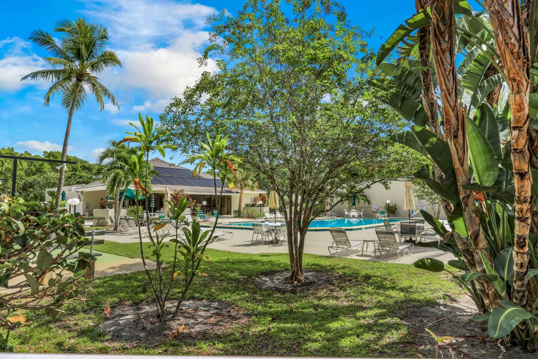 5026 SW Courtyards Way  #16, Cape Coral, FL 33914