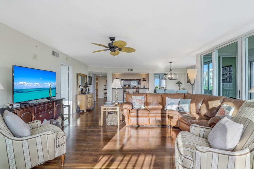 21 Bluebill Ave #401, Naples, FL 34108