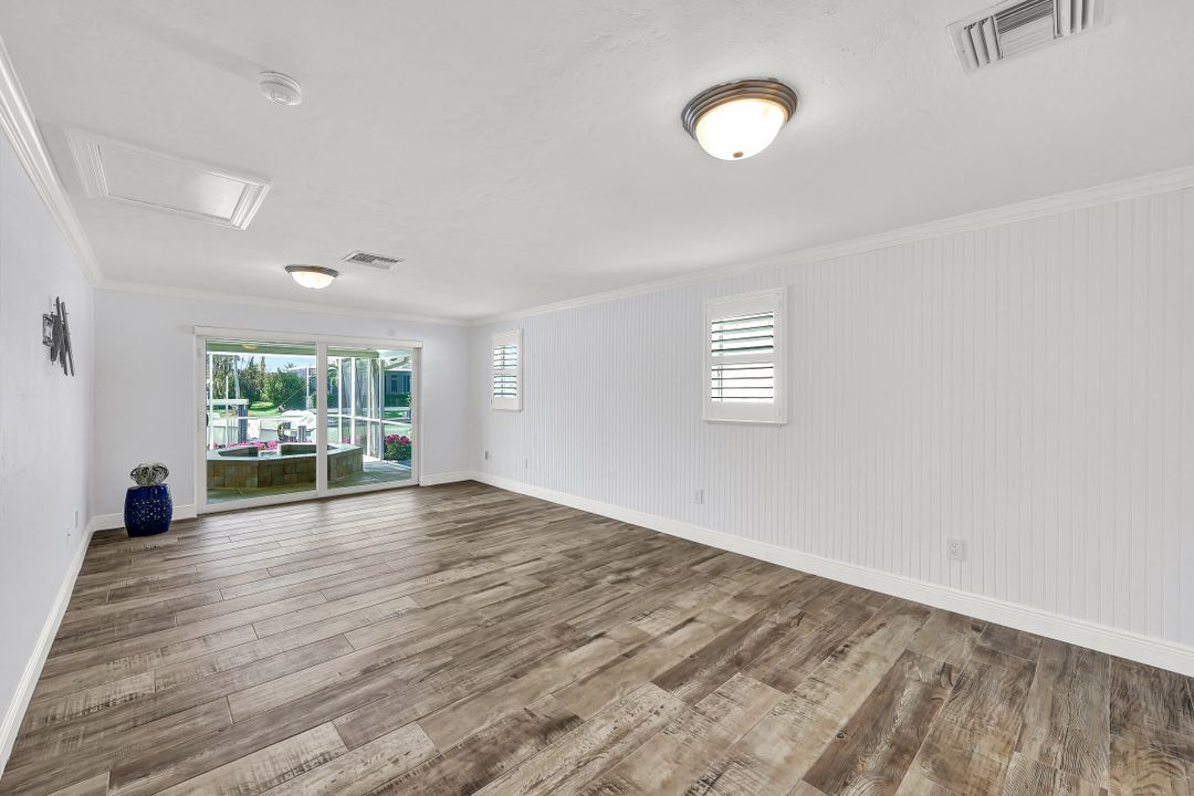 318 Polynesia Ct, Marco Island, FL 34145