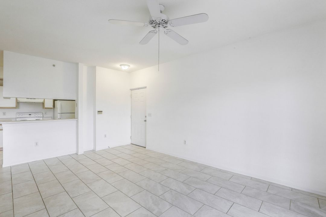 6341 Aragon Way #305, Fort Myers, FL 33966