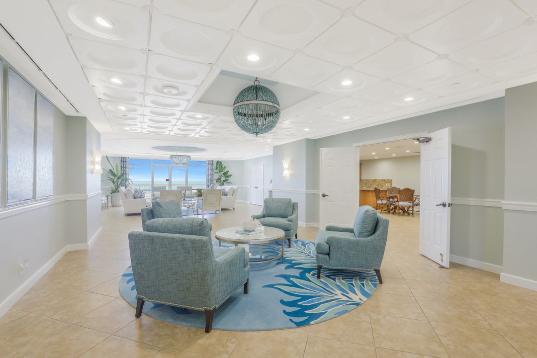 990 Cape Marco Dr #304, Marco Island, FL 34145