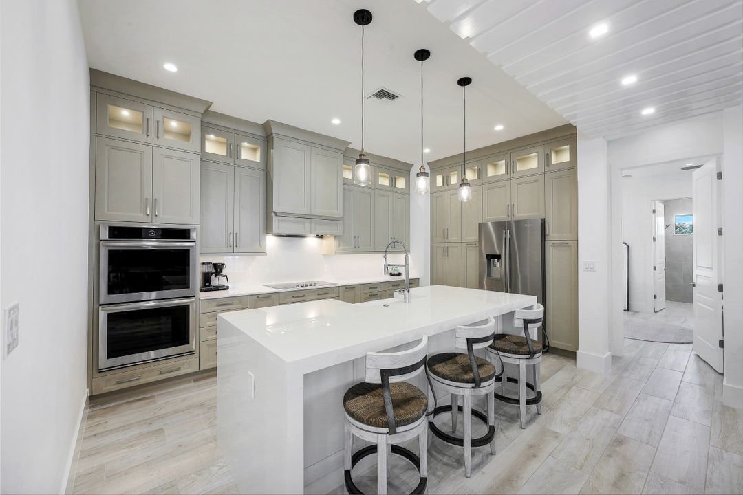 14167 Nautica Ct, Naples, FL 34114