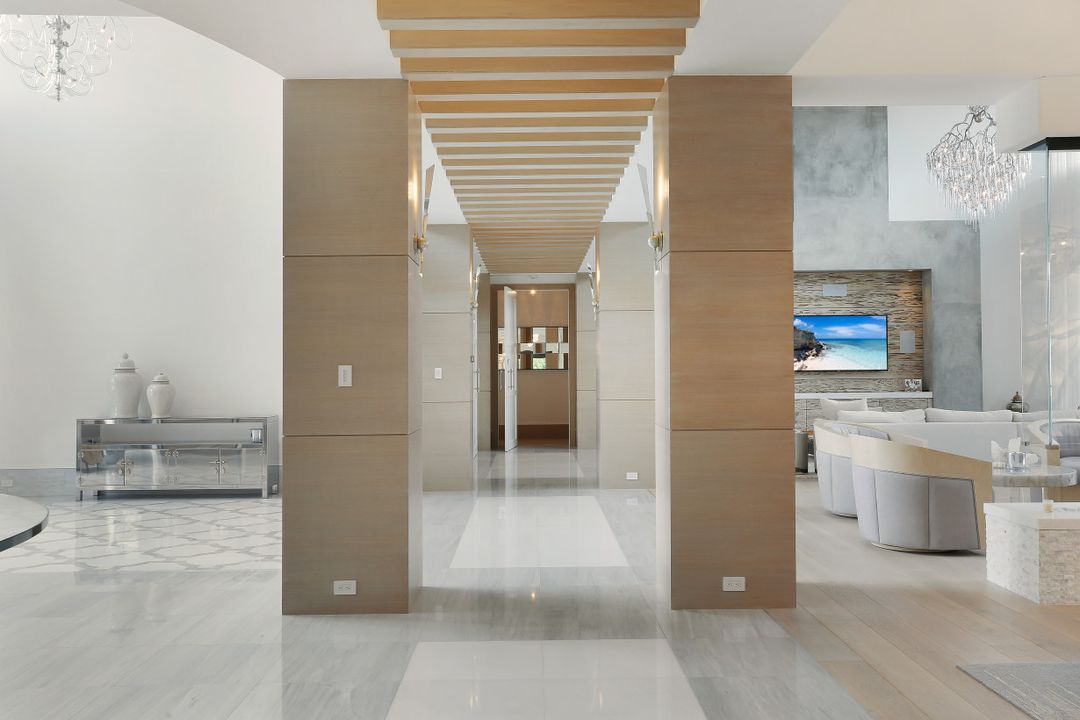 705 Myrtle Rd, Naples, FL 34108