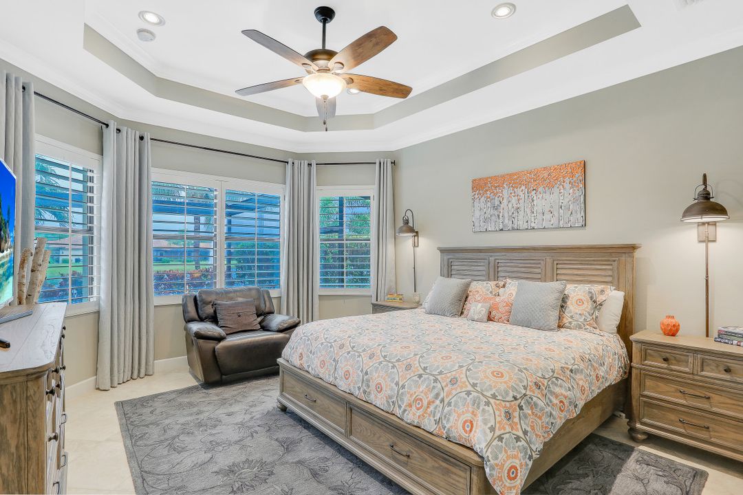 9104 Isla Bella Cir, Bonita Springs, FL 34135