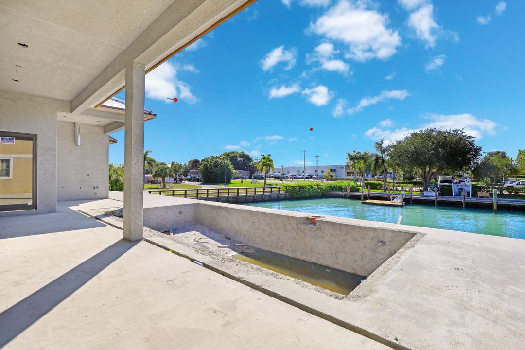 1200 Redwood Ct, Marco Island, FL 34145