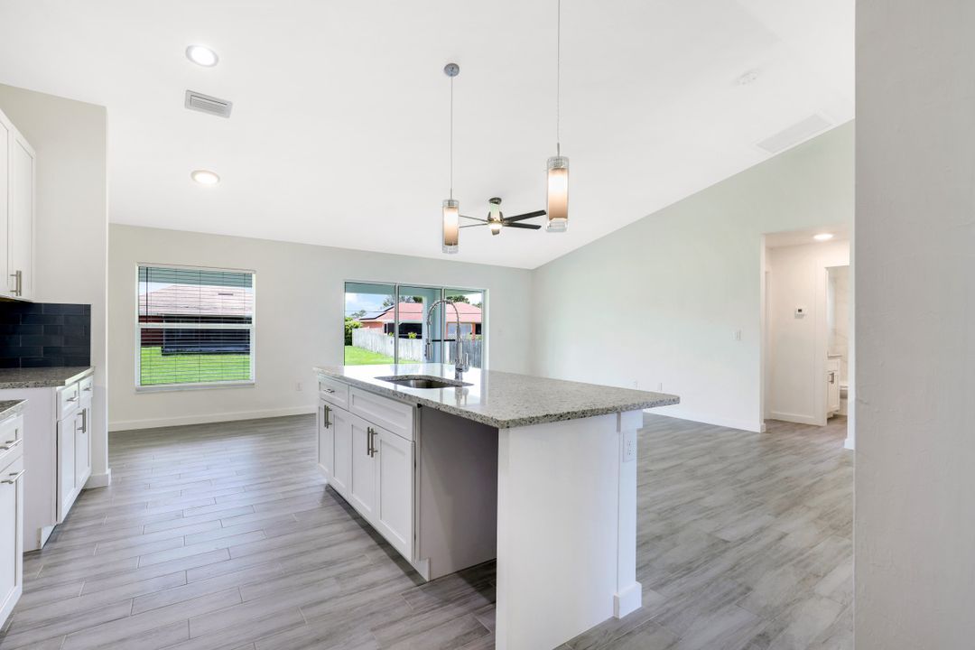 3107 35th St SW, Lehigh Acres, FL 33976