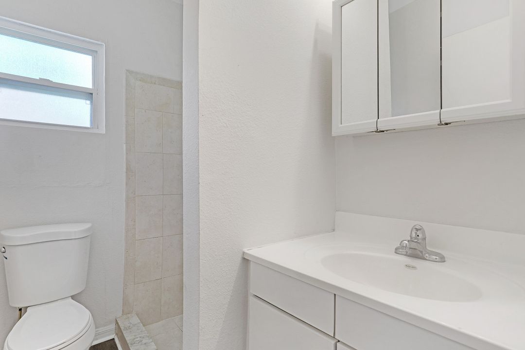 4953 Viceroy St #1 & 4, Cape Coral, FL 33904