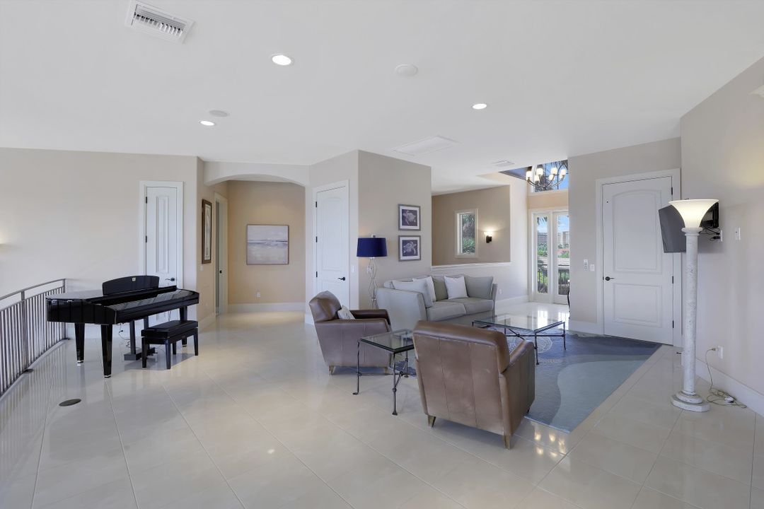 940 Tulip Ct, Marco Island, FL 34145