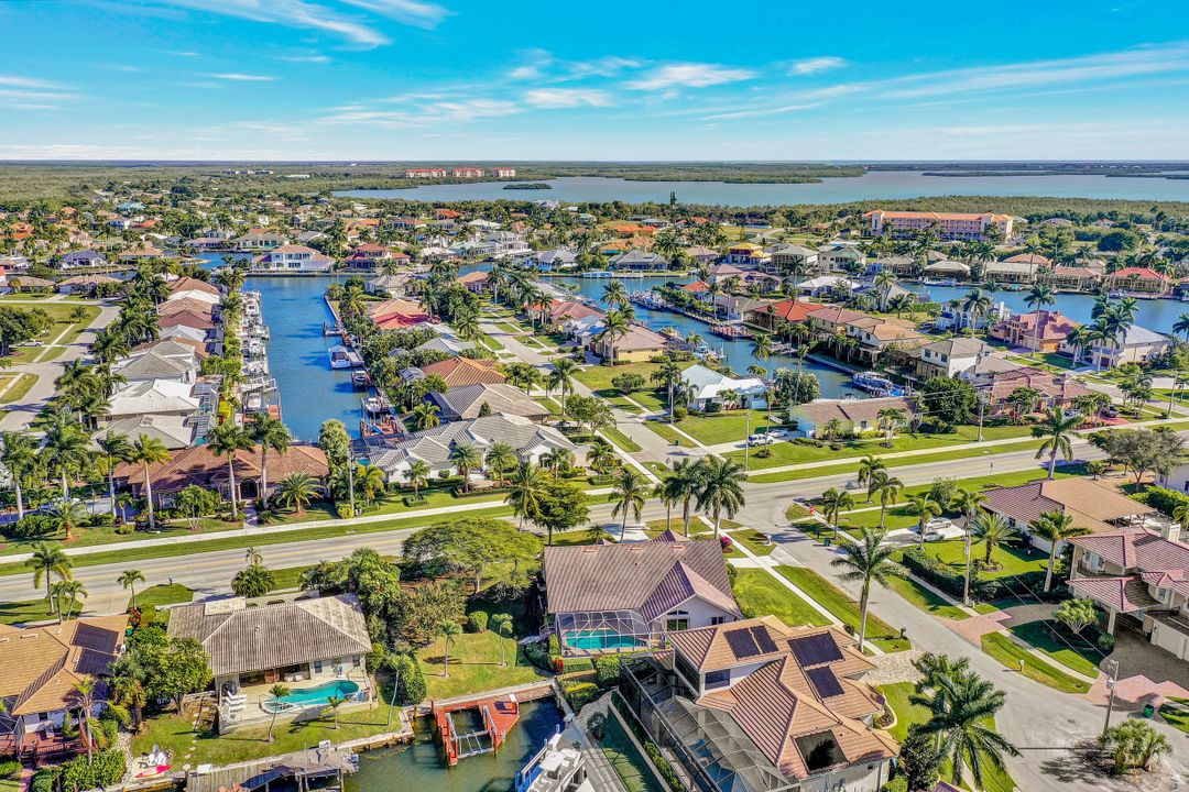 106 N Barfield Dr, Marco Island, FL 34145