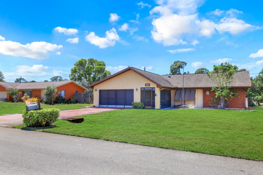 18580 Ocala Rd, Fort Myers, FL 33967