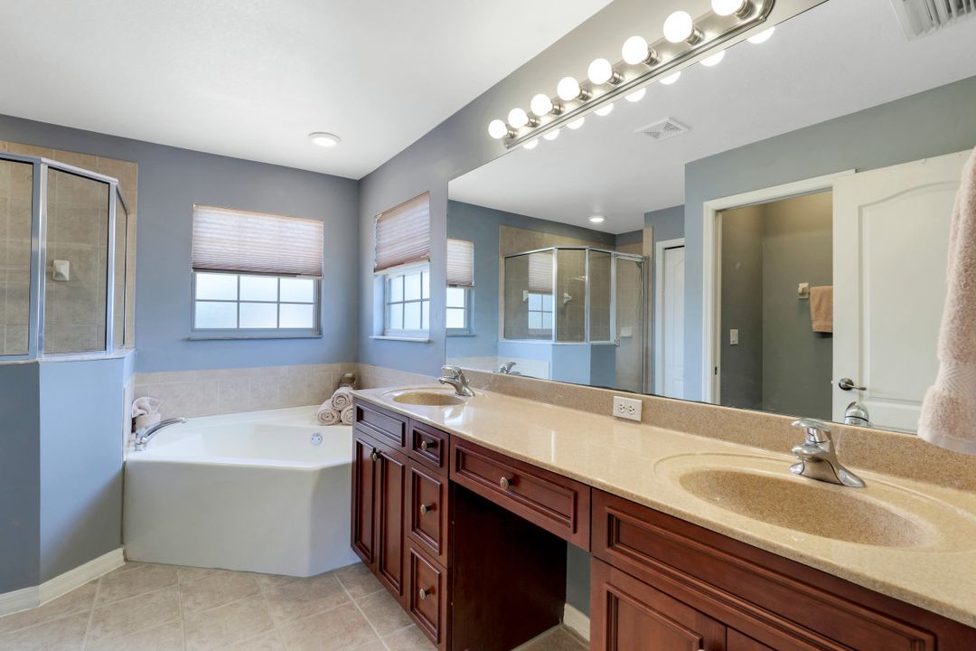 12688 Stone Tower Loop, Fort Myers, FL 33913