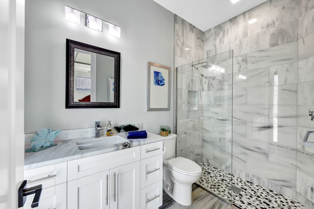 214 NW 32nd Pl, Cape Coral, FL 33993