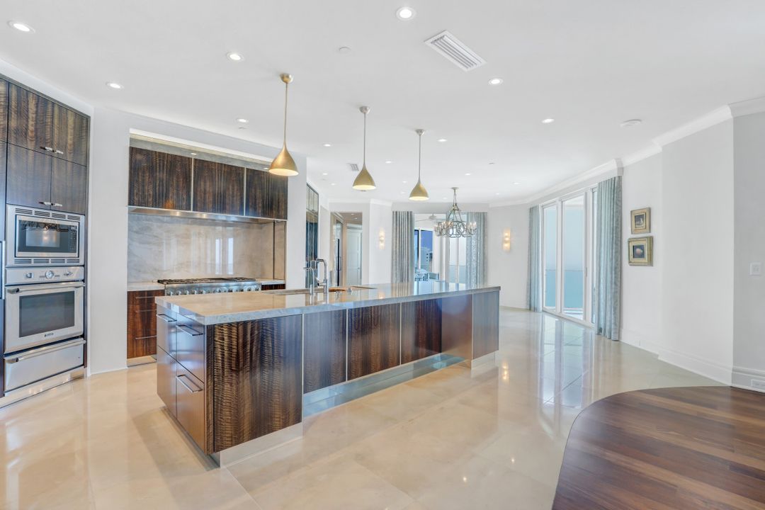 4101 Gulf Shore Blvd N #PH-3, Naples, FL 34103