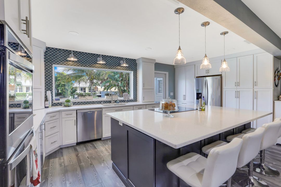 2625 SE 18th Ct, Cape Coral, FL 33904