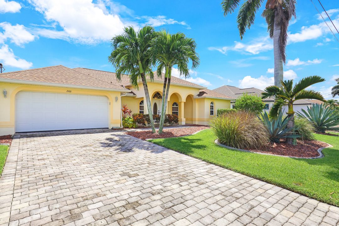 2100 SW 28th Ln, Cape Coral, FL 33914