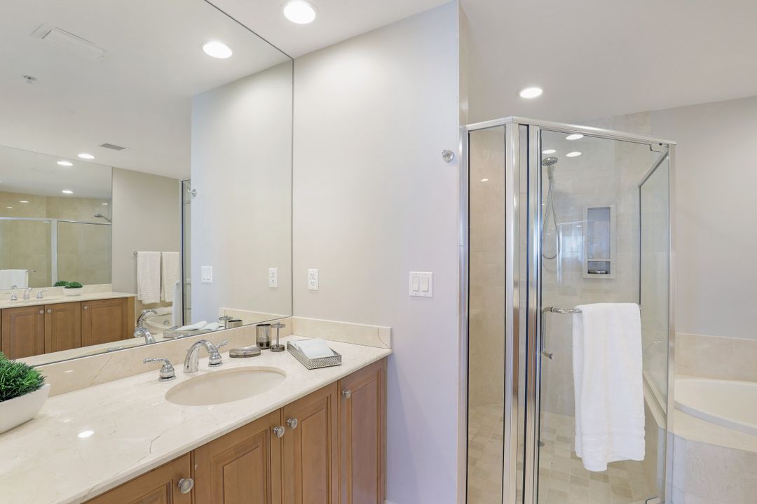 4951 Bonita Bay Blvd #2205, Bonita Springs, FL 34134