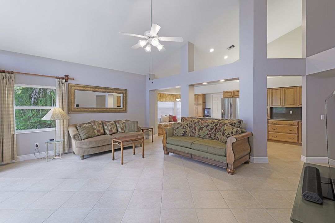 371 Pindo Palm Dr, Naples, FL 34104