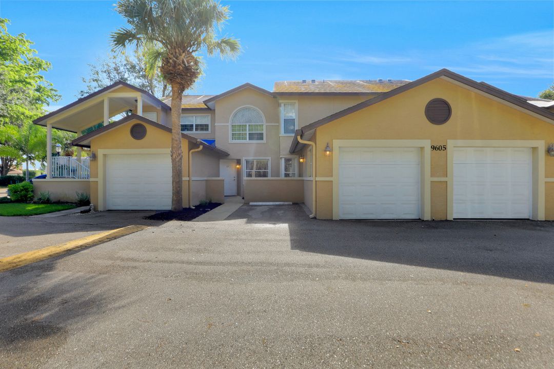 9605 Crescent Garden Dr, Naples, FL 34109