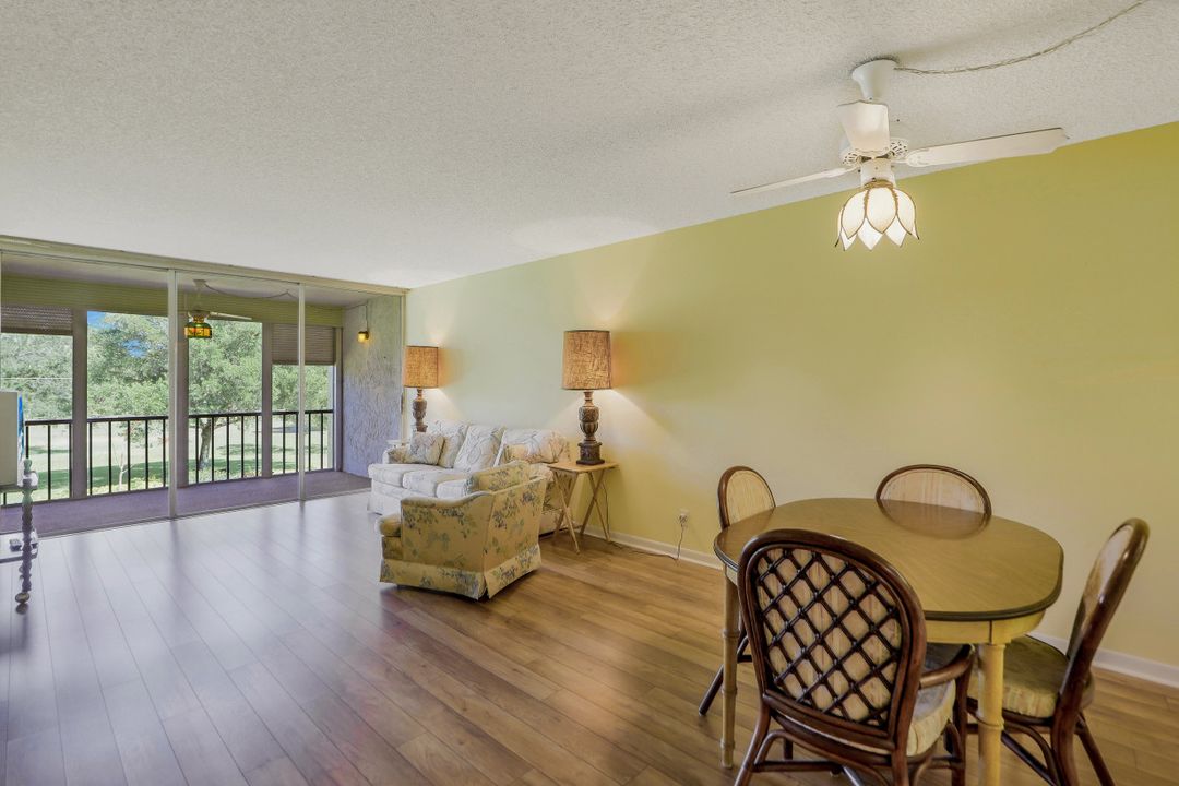 1086 Forest Lakes Dr #9207, Naples, FL 34105