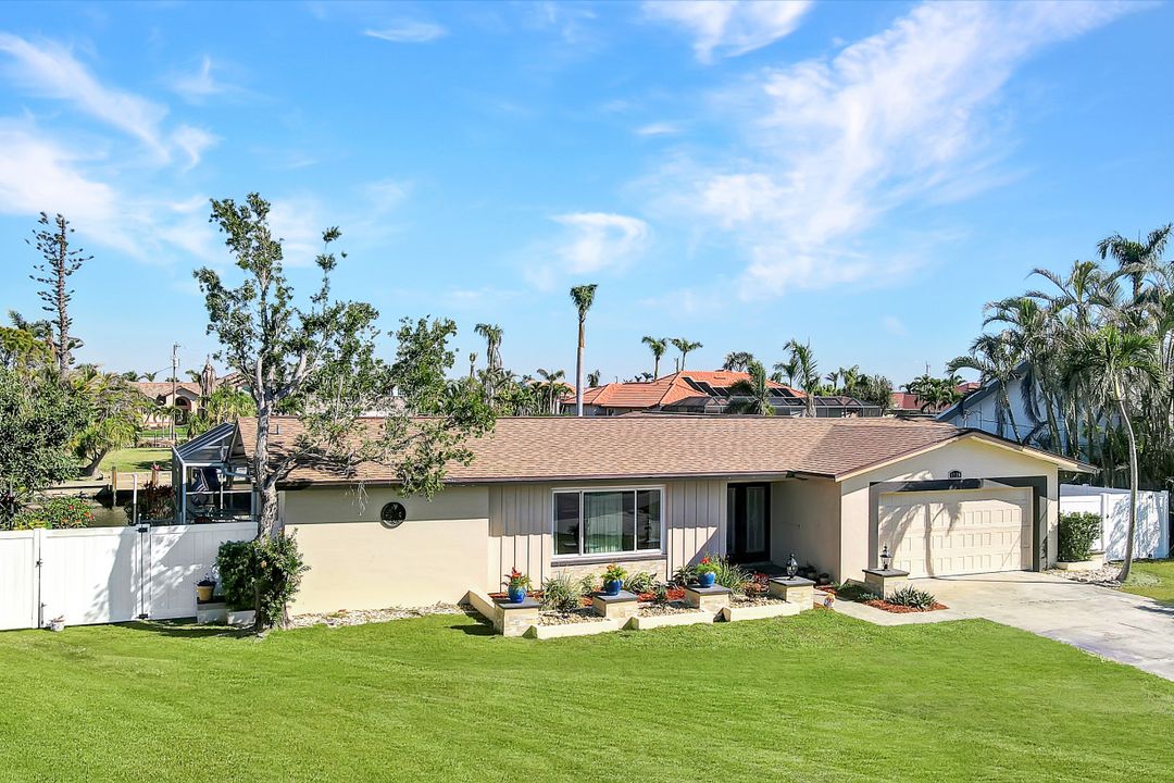 1229 SW 54th St, Cape Coral, FL 33914