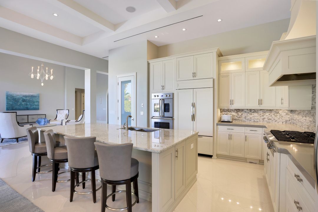 16439 Seneca Way, Naples, FL 34110