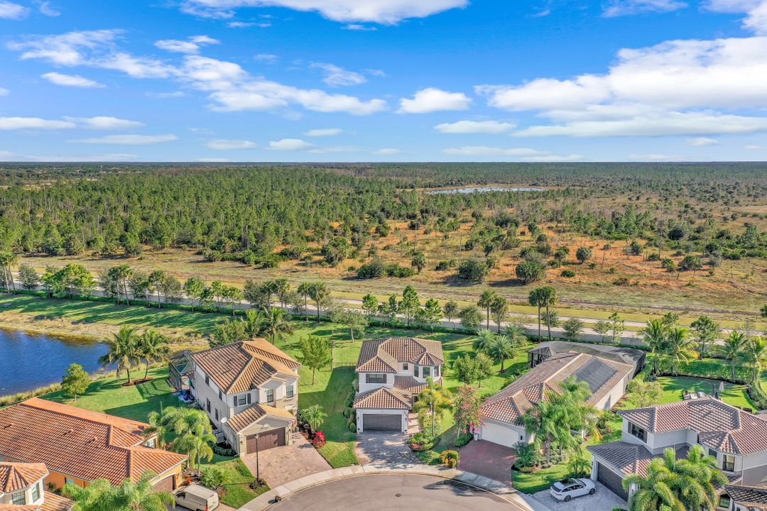 4228 Amelia Wy, Naples, FL 34119