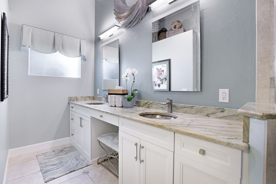 25050 Bay Cedar Dr, Bonita Springs, FL 34134