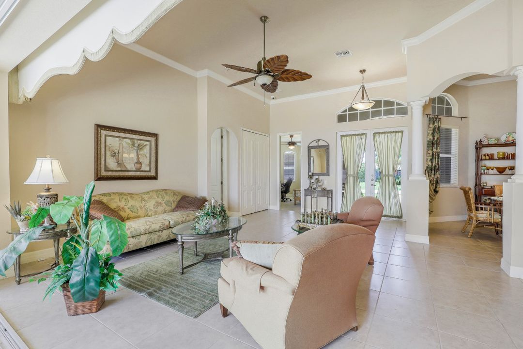 4141 SW 10th Ave, Cape Coral, FL 33914