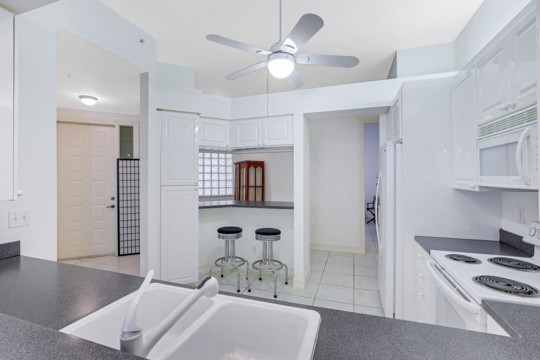700 Bentwater Cir #103, Naples, FL 34108