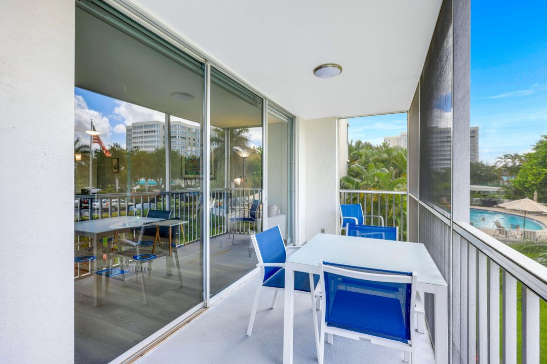 5 Bluebill Ave #210, Naples, FL 34108