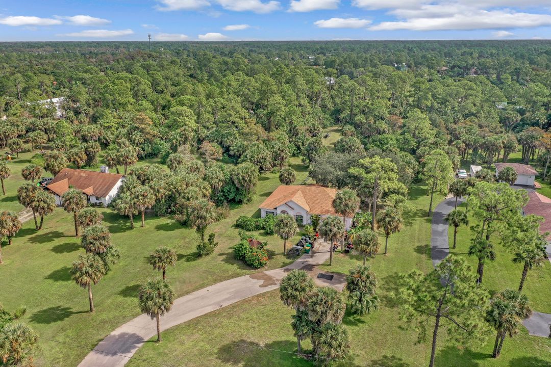 330 17th St SW, Naples, FL 34117