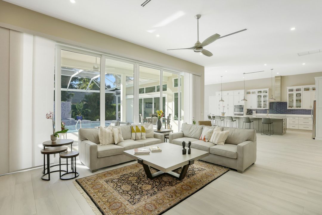 3371 Creekview Dr, Bonita Springs, FL 34134