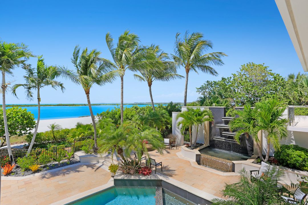 202 S Beach Dr, Marco Island, FL 34145