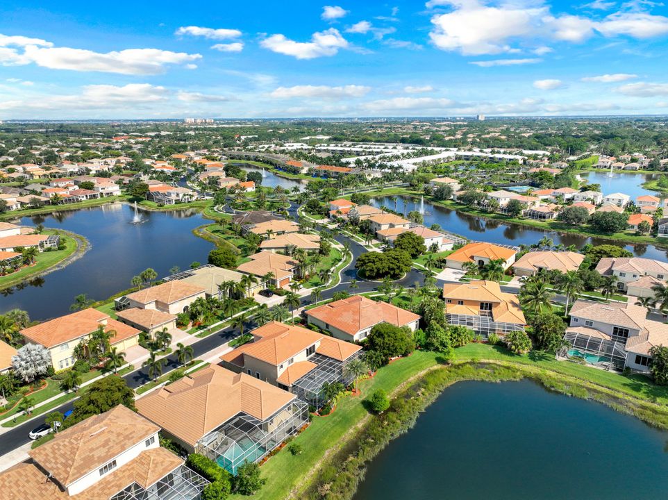 8709 Paseo De Valencia St, Fort Myers, FL 33908